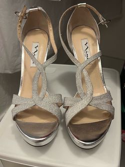 Mia Silver High Heels Size 7.5