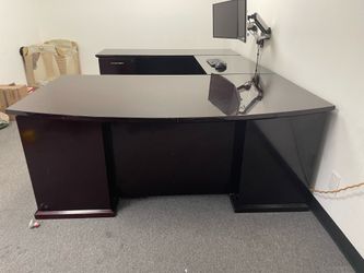 Executive computer desk