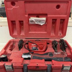 Milwaukee Force Logic Press Pressing Crimp Tool & Case 2473-22 