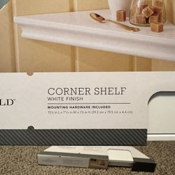 Small Corner Shelves