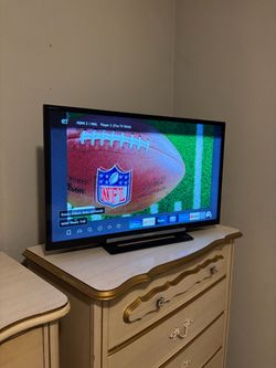Small flatscreen tv