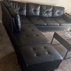 Leather Couch / Alderman 