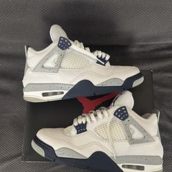 Jordan 4 Midnight Navy Size 10