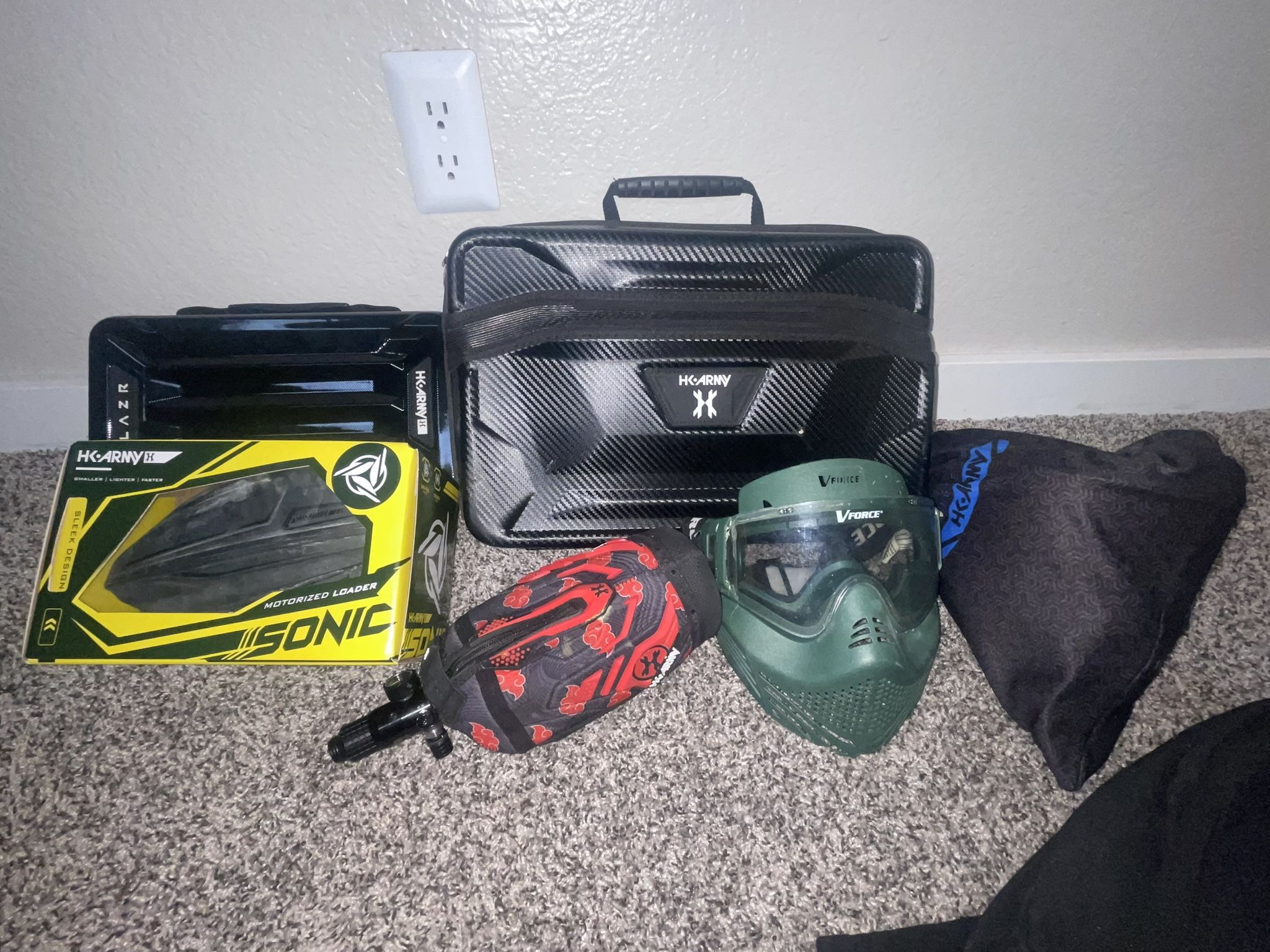 Outdoor Paintball Equipment 