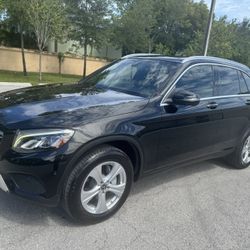 2018 Mercedes-Benz GLC 300