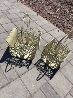 2 Metal basket