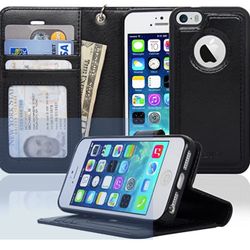 iPhone 7 & 8 Plus Magnetic Wallet Wristlet Case