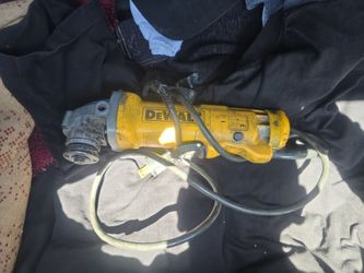 Drwault corded Grinder $40