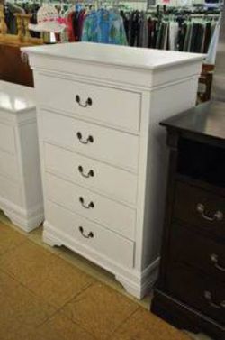 WHITE 5 DRAWER CHEST NEW