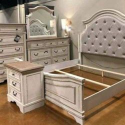 Chipped White Bedroom Set Bed, Dresser, Mirror, Nightstand, Chest 