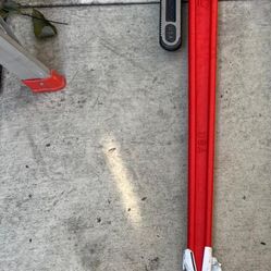 New Commercial pipe  wrench straight cast iron & steel RIDGID $48” asking $250 