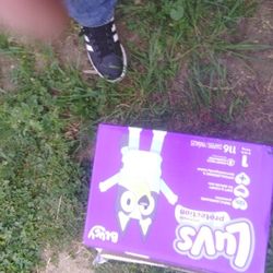 Size 1 Box Of Luvs Brand New
