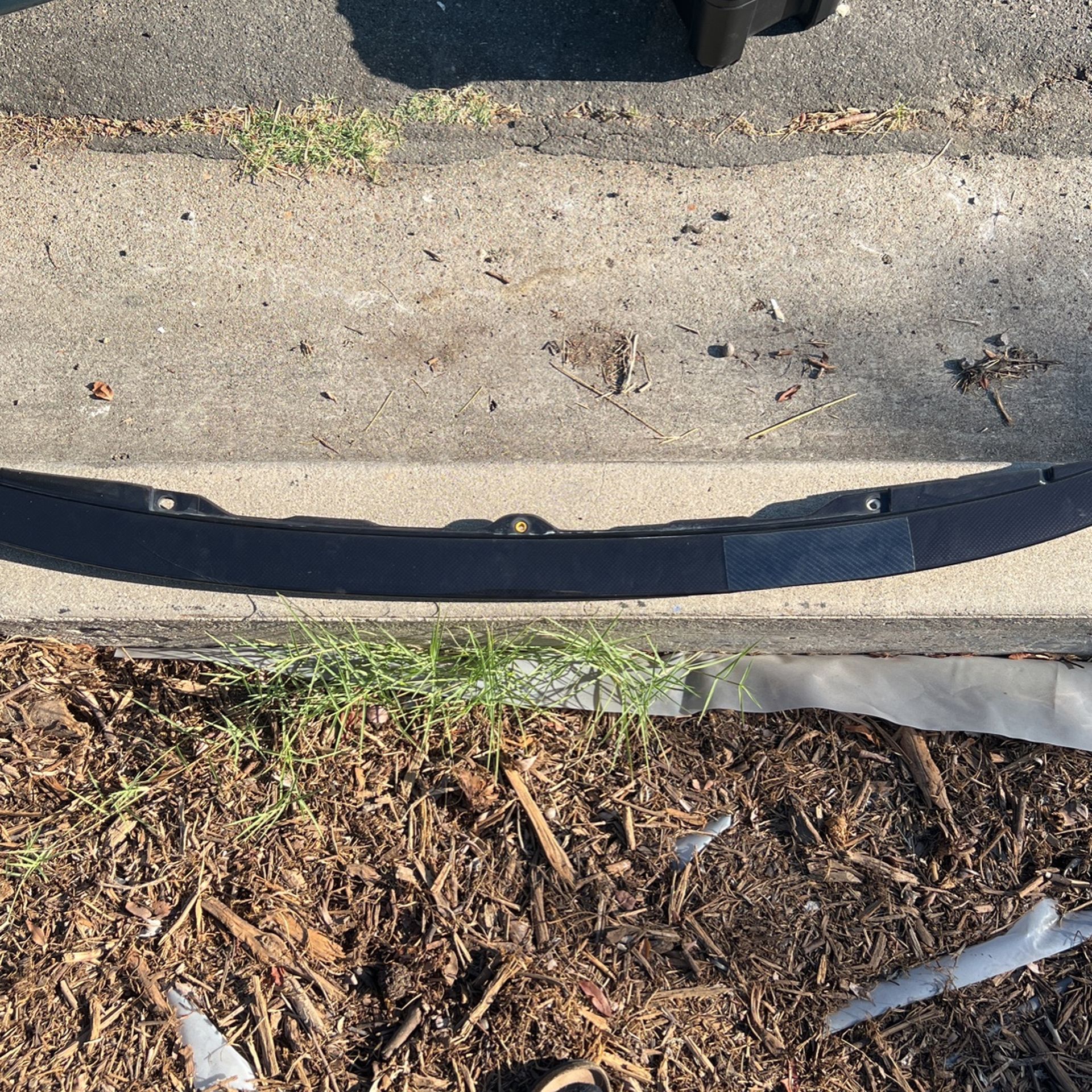 89-93 Celica lower Grille (carbon Fiber Looking Piece)