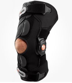 "Breg freestyle OA Adjustable Hinged Knee Brace - Right L, Black"