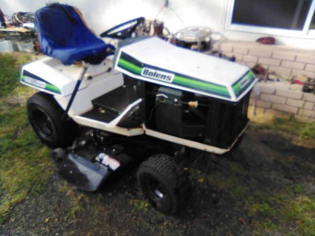 Bolens St125 Hydro Riding Mower