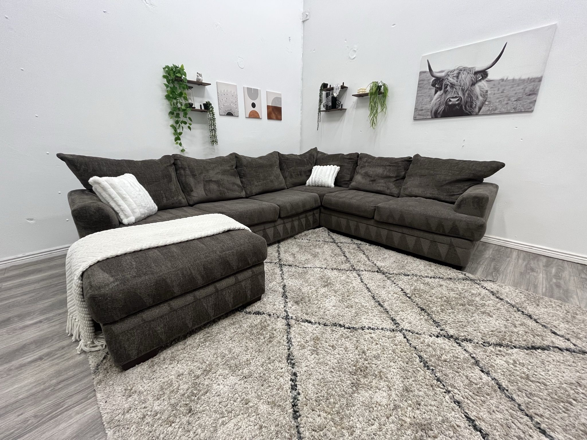 Gray Sectional Couch - Free Delivery