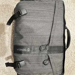 Tenba DNA 15 Slim Messenger Bag