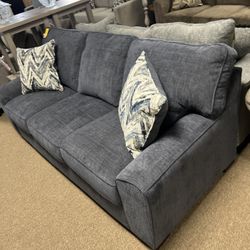 Cozy Stunning Nice Couch 