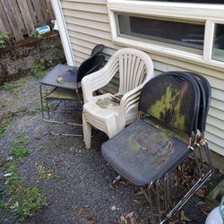 Free 10 Chairs FREE