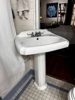 Pedestal Sink