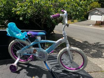 Child Kid Children Bike Disney Frozen 16” Wheels With Training Wheels Bicycle Tricycle Trike in Good Condition