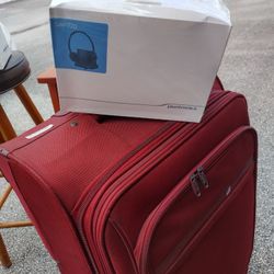 Wireless Station & Wireless Headphones 