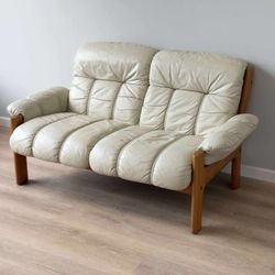 Ekornes Vintage Montana Loveseat