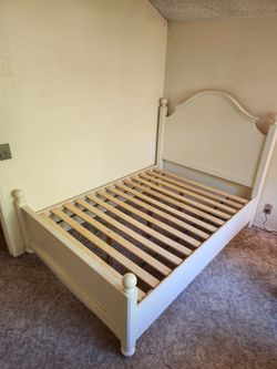 Girl's Full Size Bed