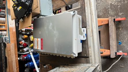 Enphase Combiner Box
