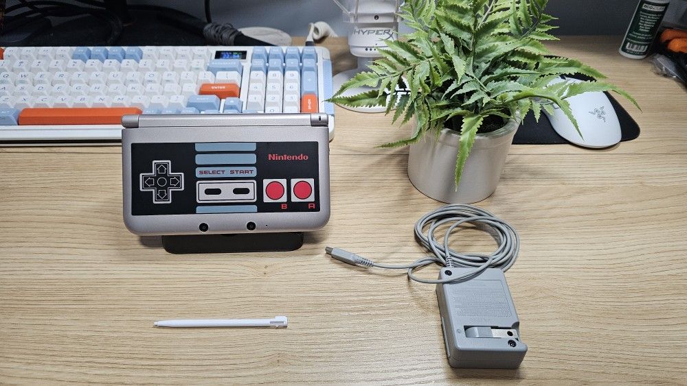Nintendo 3DS XL Retro NES Edition 128GB With Games And Charger