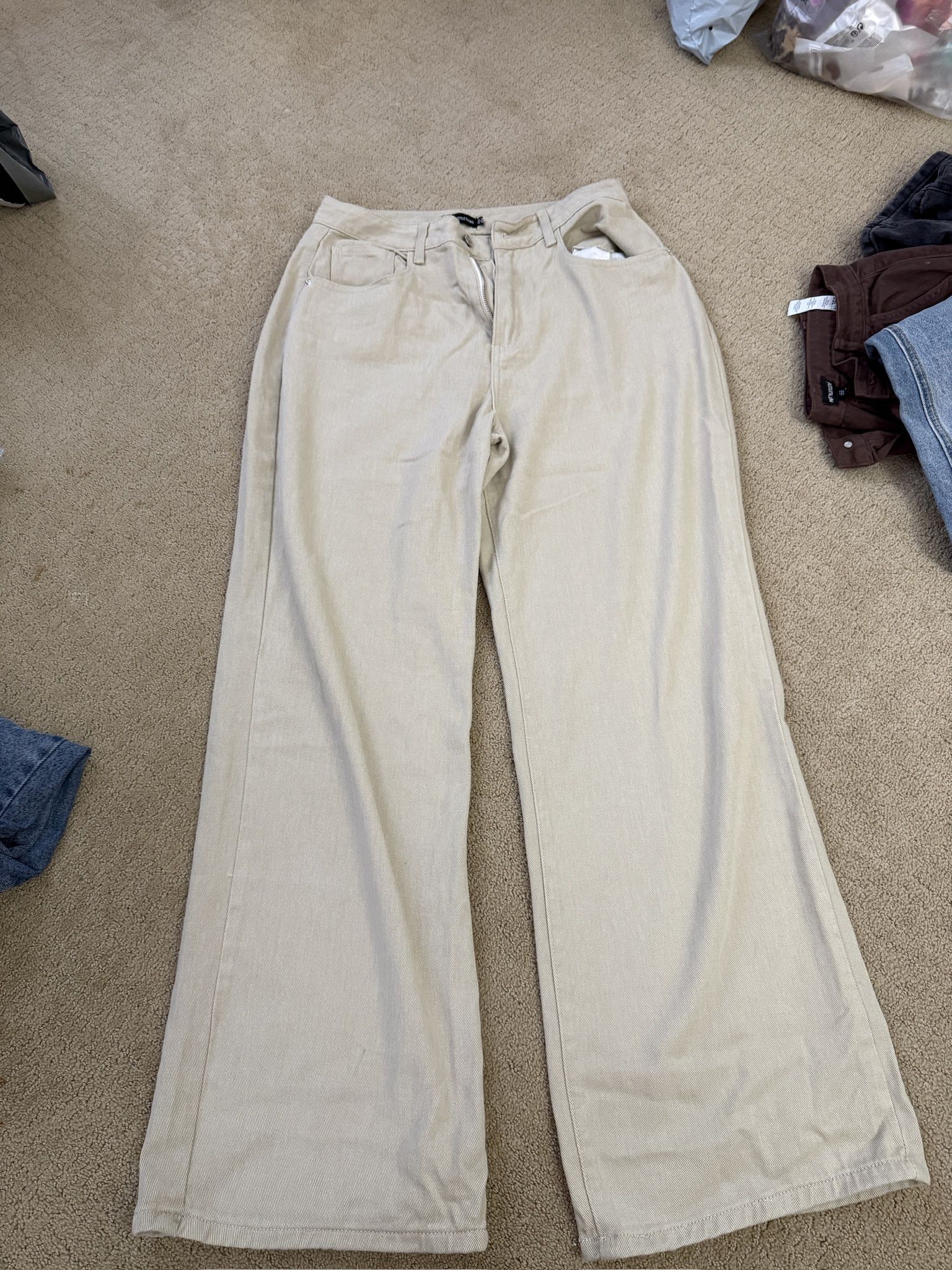 PrettyLittleThing Stone Baggy Wide Leg Jeans 