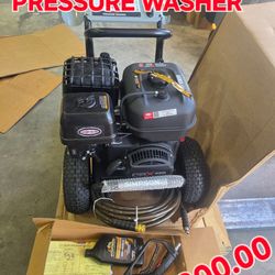 BRAND NEW SIMPSON 4400 PSI PRESSURE WASHER