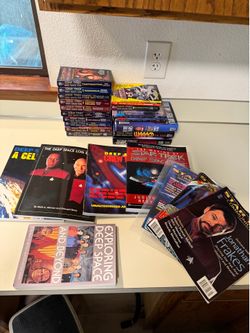 Lot of 26x Vintage Star Trek Magazines, Books