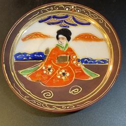 Vintage Japanese Satsuma-Style Porcelain Saucer, Featuring Hand-Painted Moriage