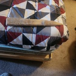 Twin Bedroom Set With Curtains And TV Stand And 32inch TV 