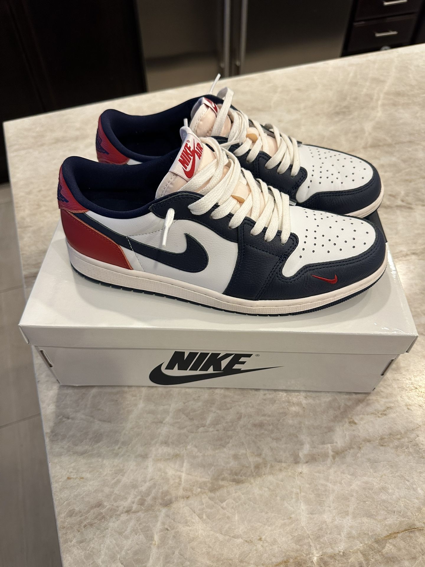 Jordan 1 Low Howard University