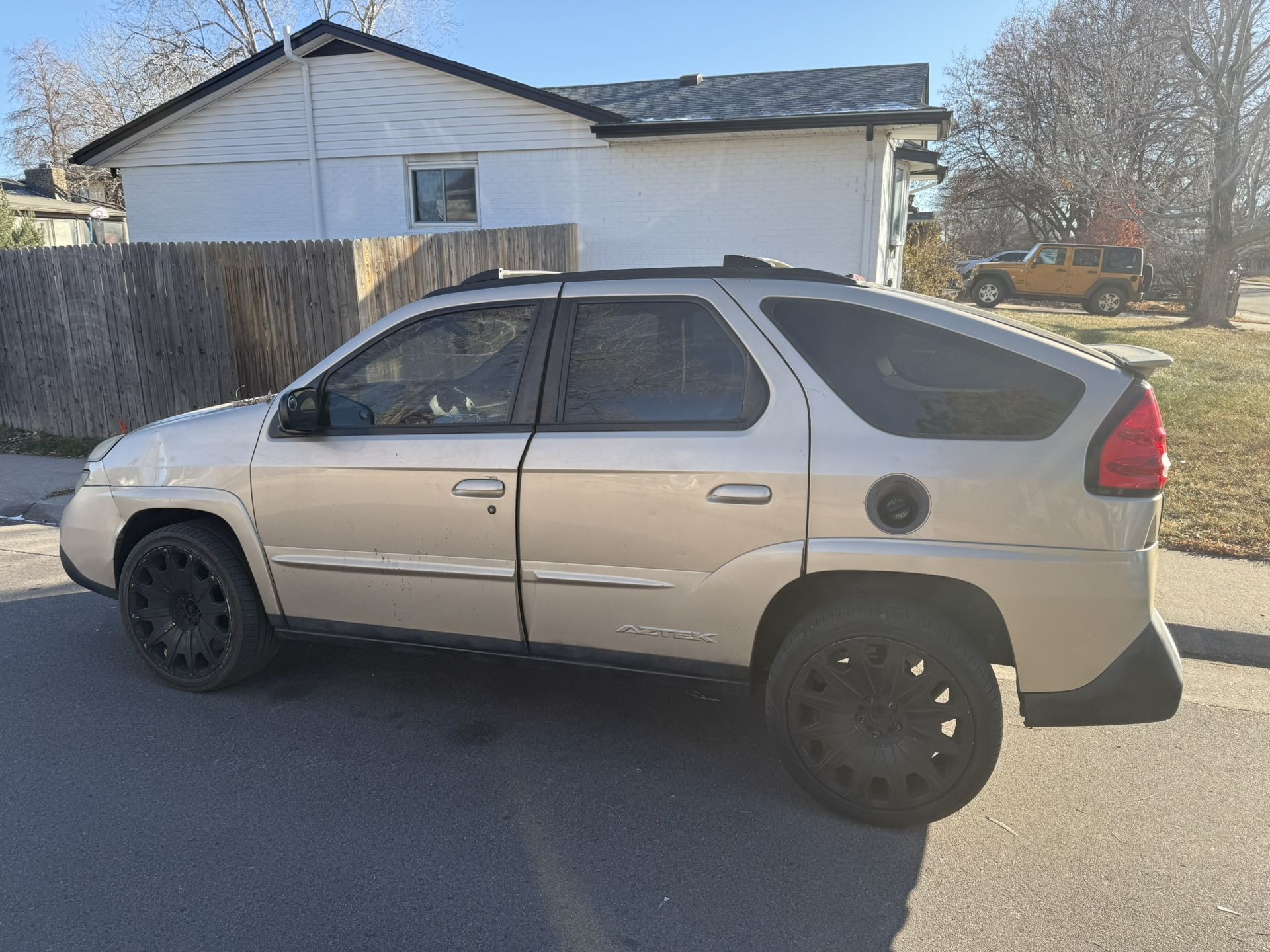 2004 Pontiac Aztek