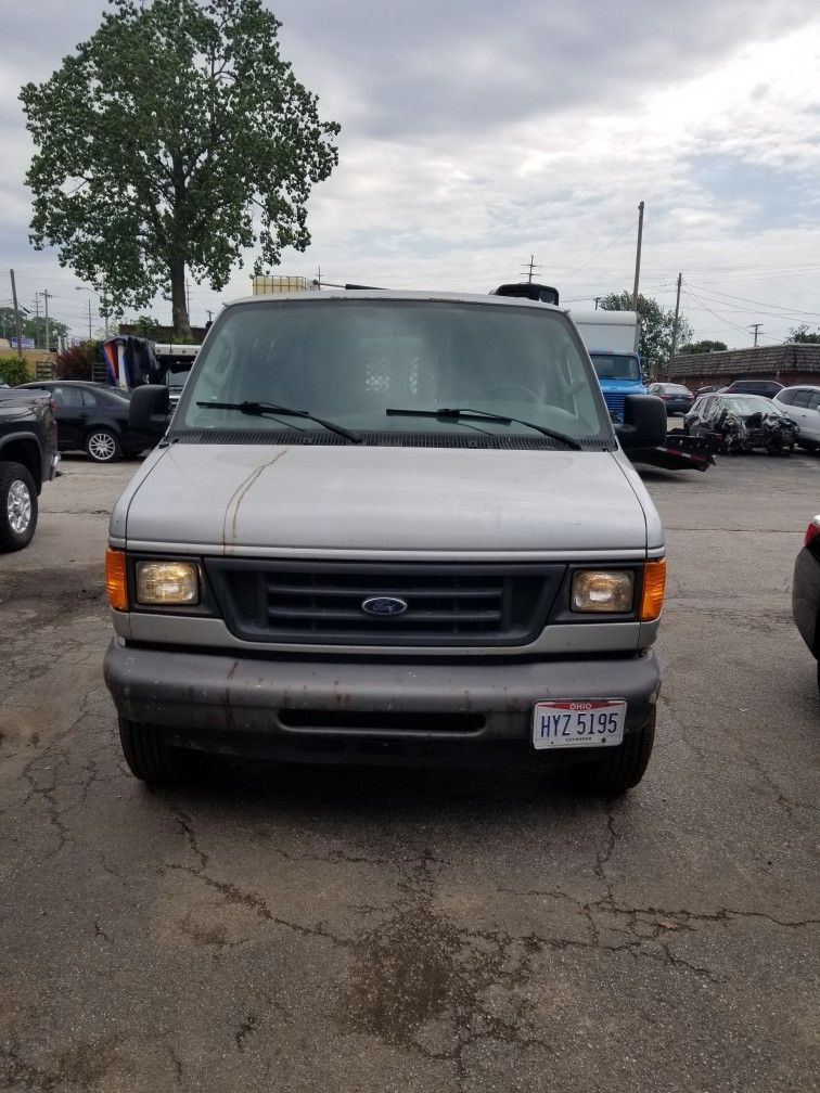 2011 Ford E-150