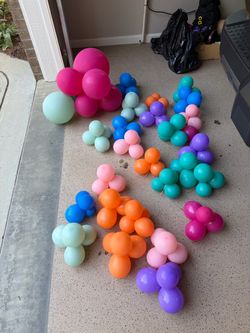 Free balloons