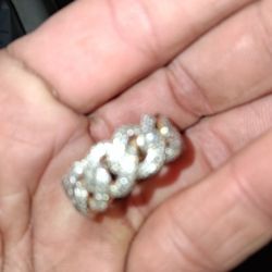 Cuben Link Mens 10Kt Gold  Diamond Ring