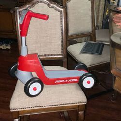 Radio Flyer Walker Scooter