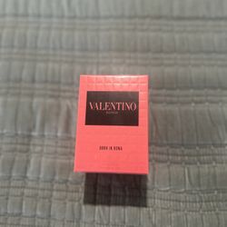 Perfume Valentino Donna Born in Roma 
