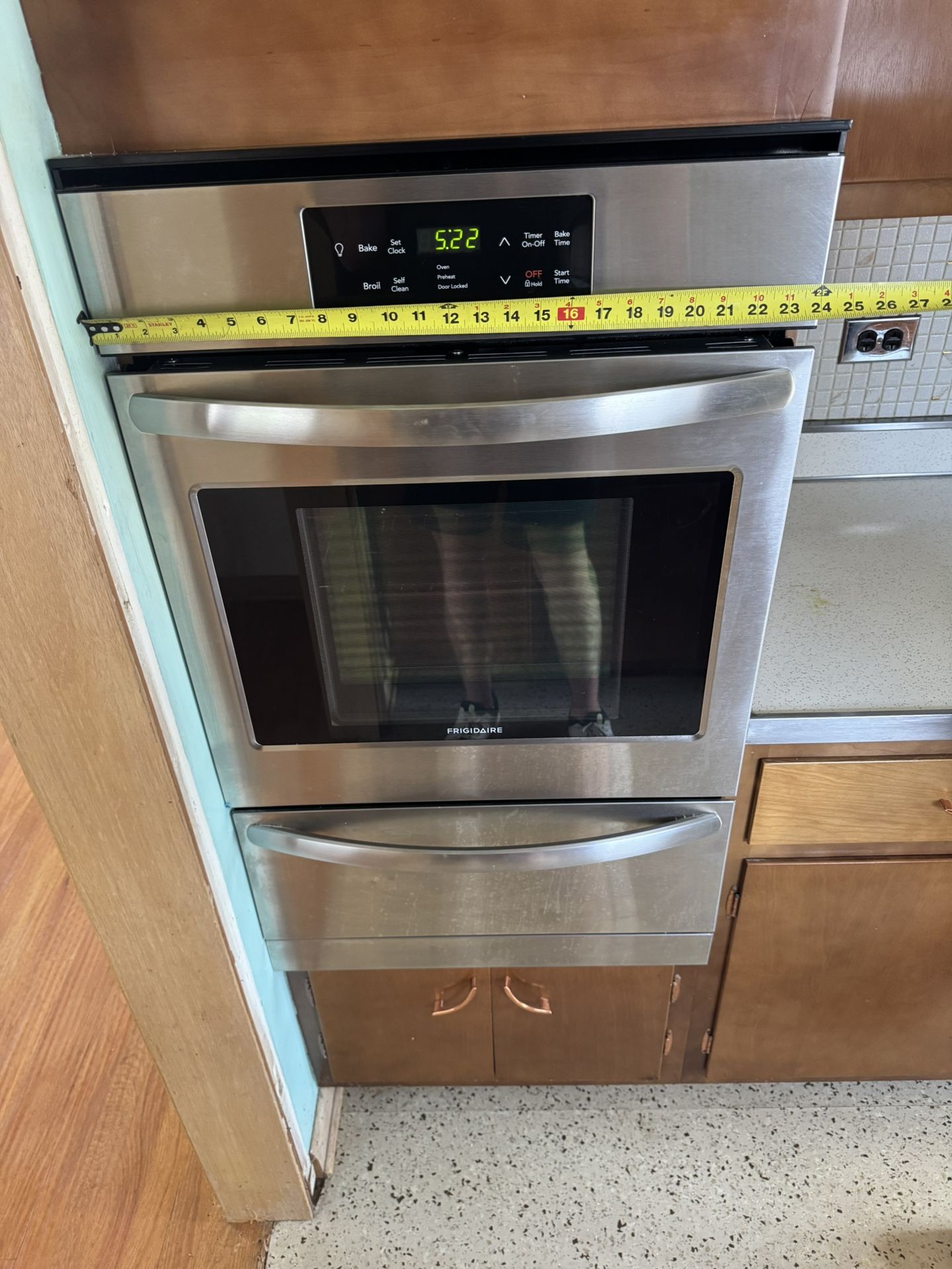 Frigidaire 24 Inch Stainless Steel Oven