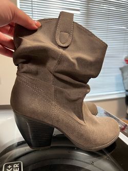 Women’s Size 10 Shoe Lot – 5 Pairs – $60