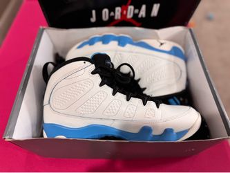 $250 BUNDLE PRICE MUST GO JORDANS