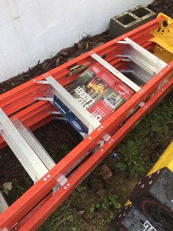 6 foot brand new fiberglass ladders