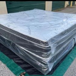 NEW Mattress Pillowtap King 