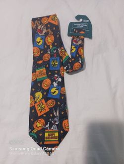 Vintage Looney tunes mania twick or tweet Happy Halloween necktie
