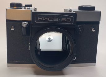 KIEV-60 medium format camera body. For parts, not working.