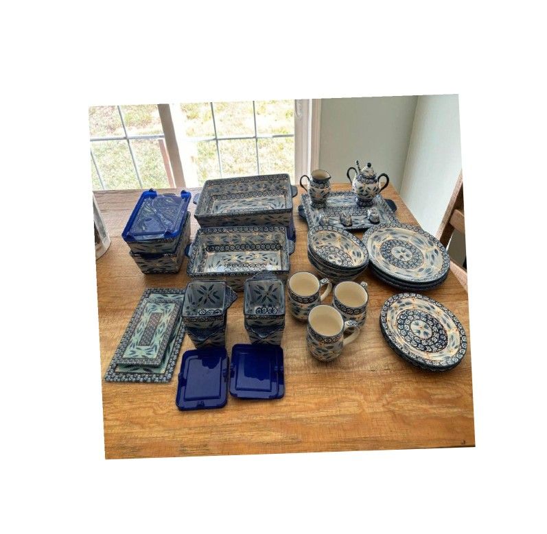 thank away Classic Dinnerware Collections – Timeless Pieces with Vintage Charm